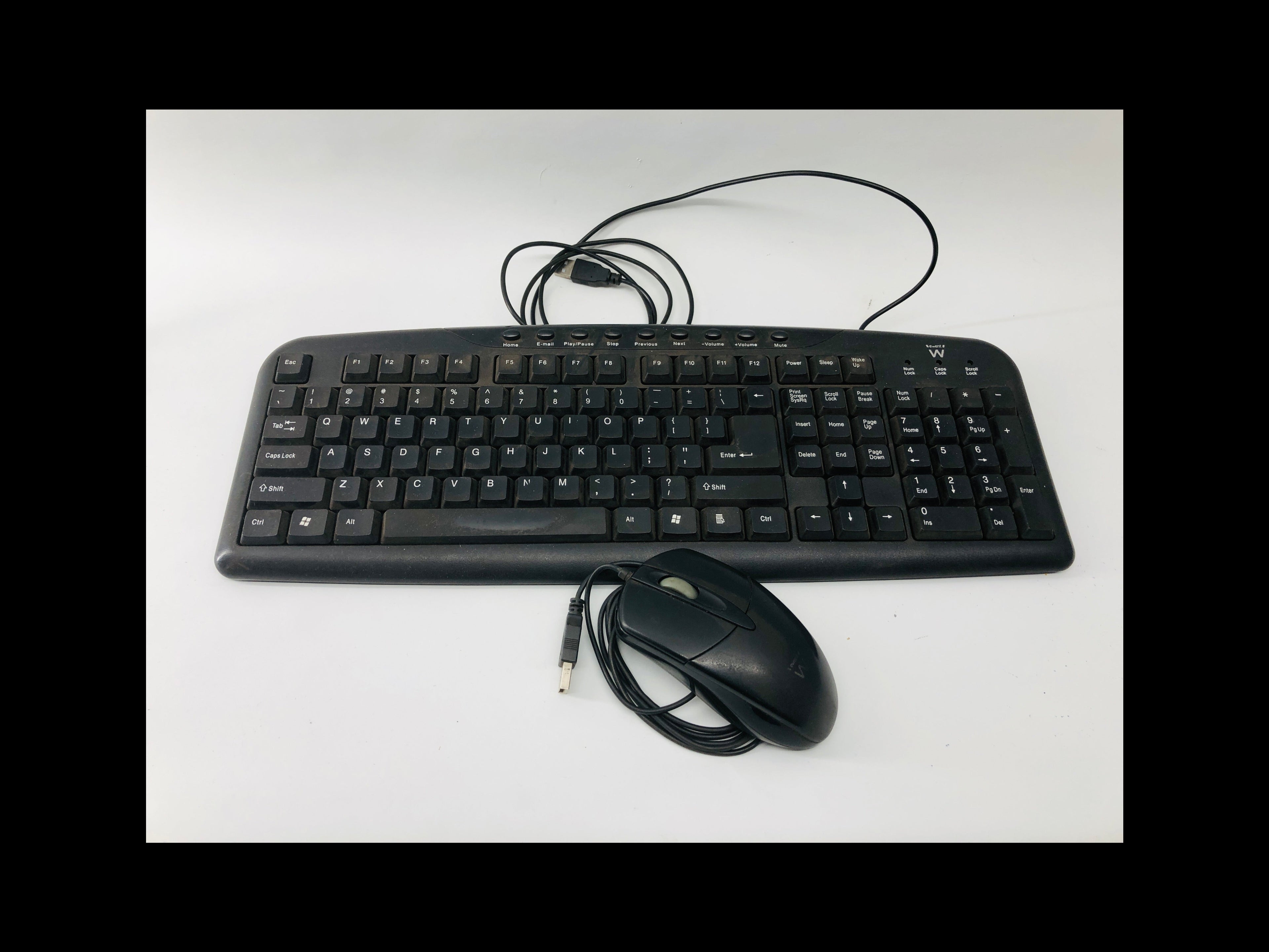 Muis en Toetsenbord set Ewent bedraad (kopie)